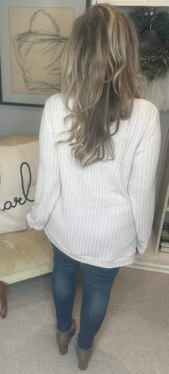 Ribbed V-Neck Long Sleeve Tee