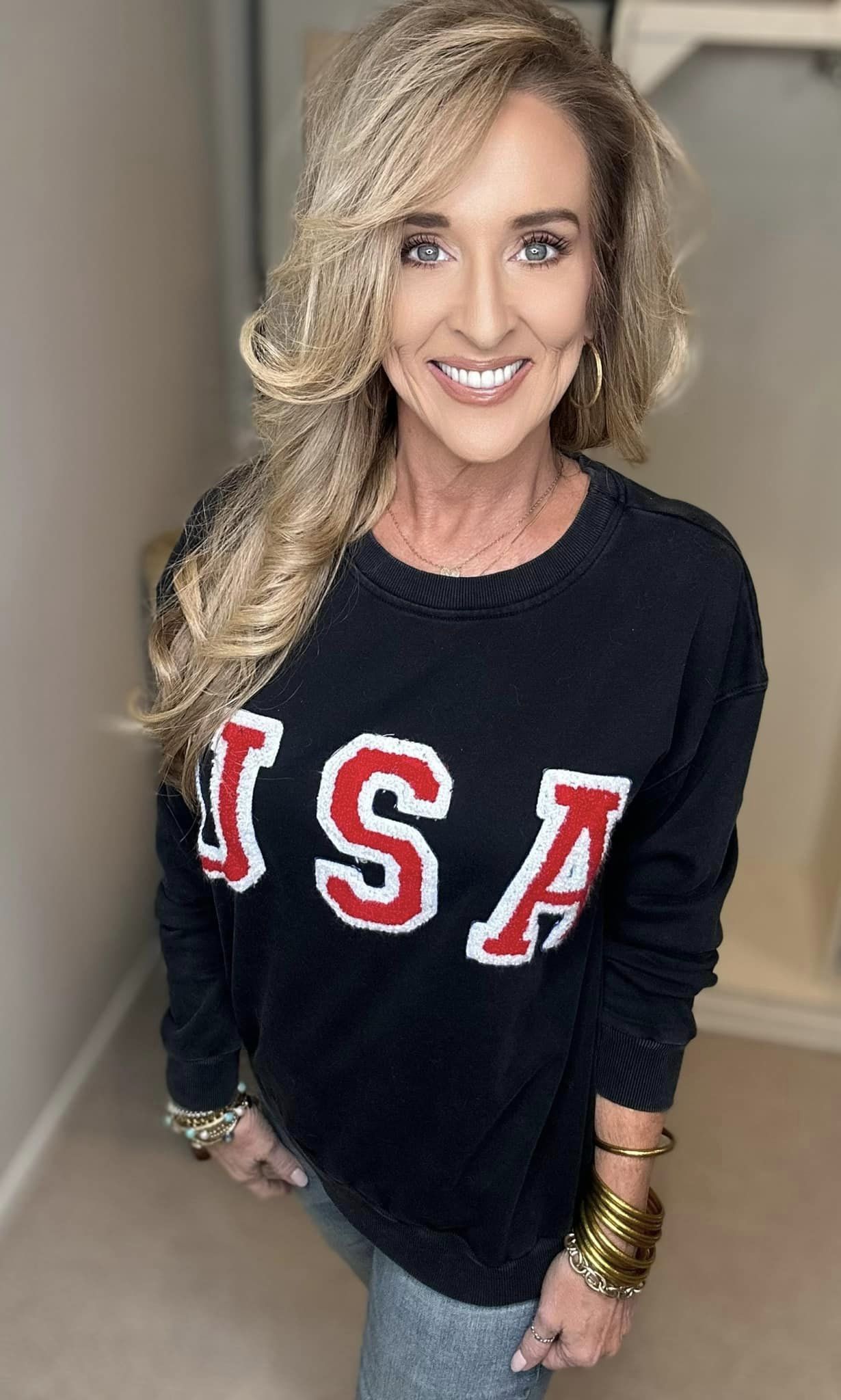 USA Letter Patch Round Neck Sweatshirt