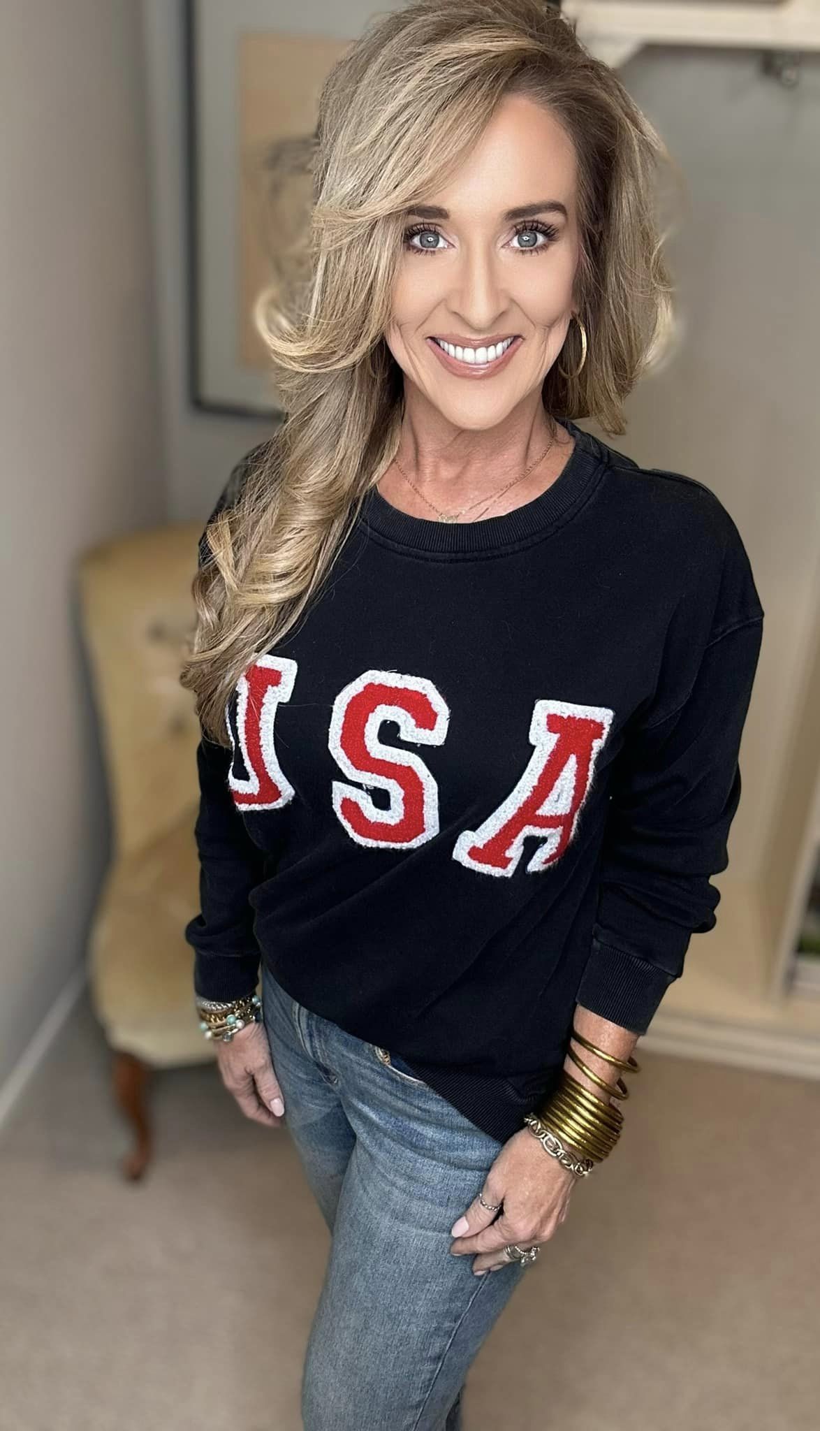 USA Letter Patch Round Neck Sweatshirt